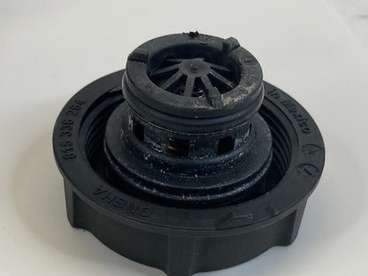 2013-2018 Ford C-Max Radiator Coolant Expansion Reservoir Tank Cap DG93-8101-AA