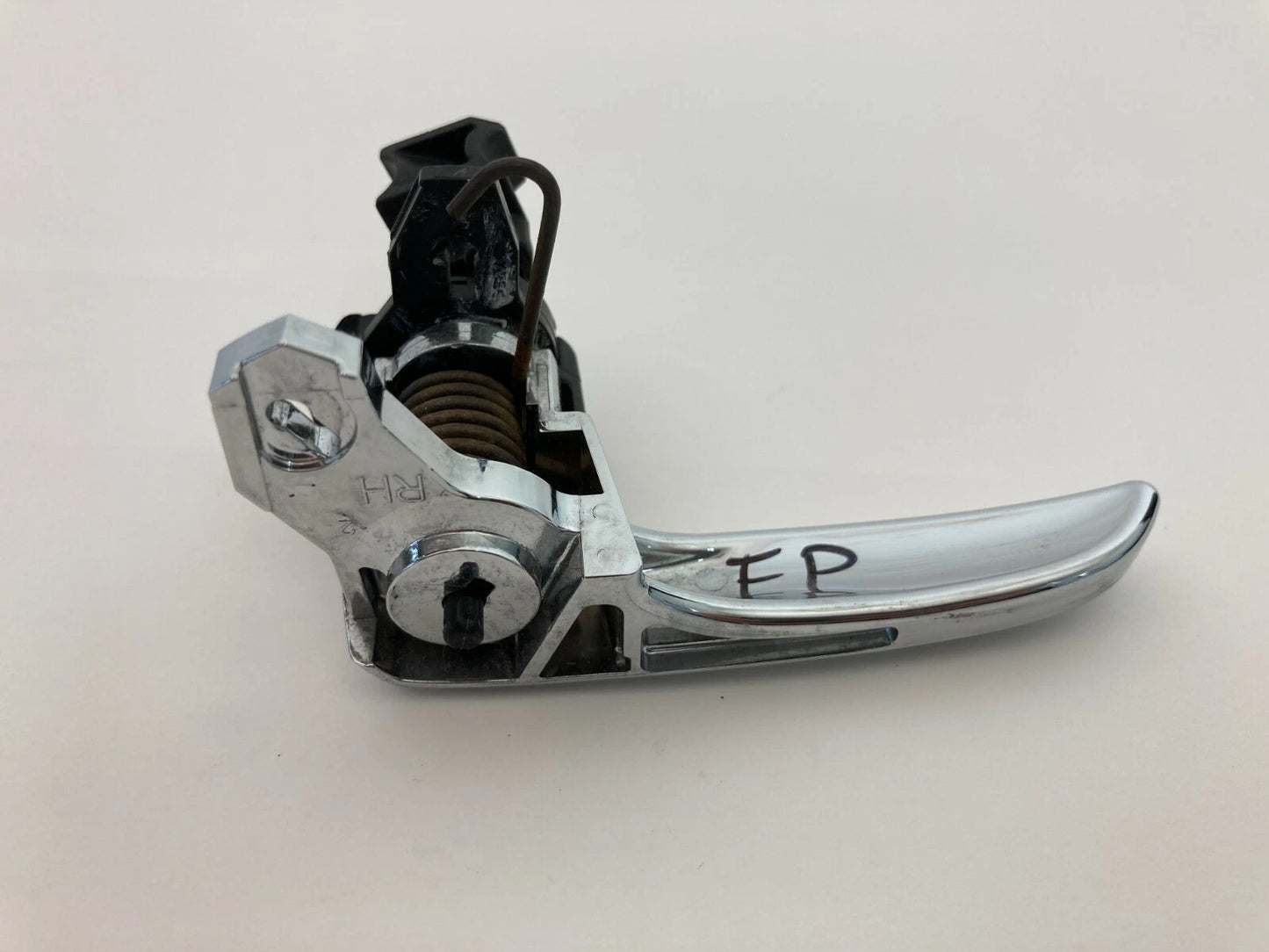 2003-2008 MAZDA 6 SEDAN FRONT RIGHT PASSENGER SIDE INNER INTERIOR DOOR HANDLE