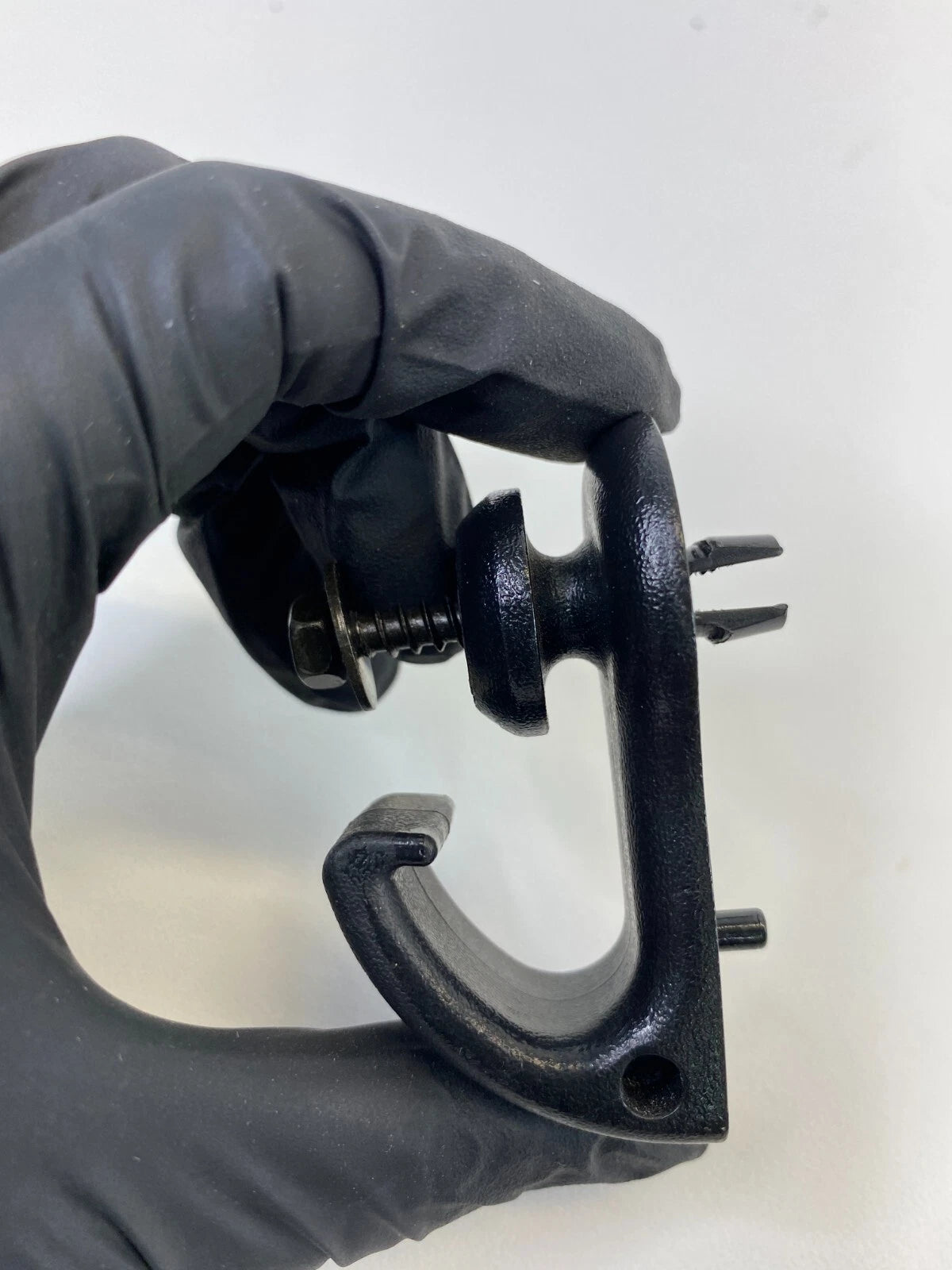 04 05 06 07 08 TOYOTA SOLARA 02-11 CAMRY REAR TRUNK CARGO TIE DOWN LOOP HOOK OEM