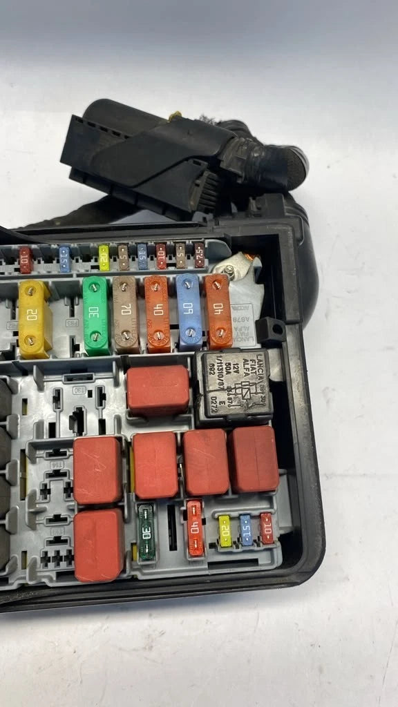 2012-2017 FIAT 500 ENGINE COMPARTMENT FUSE RELAY BOX JUNCTION BLOCK OEM FACTORY