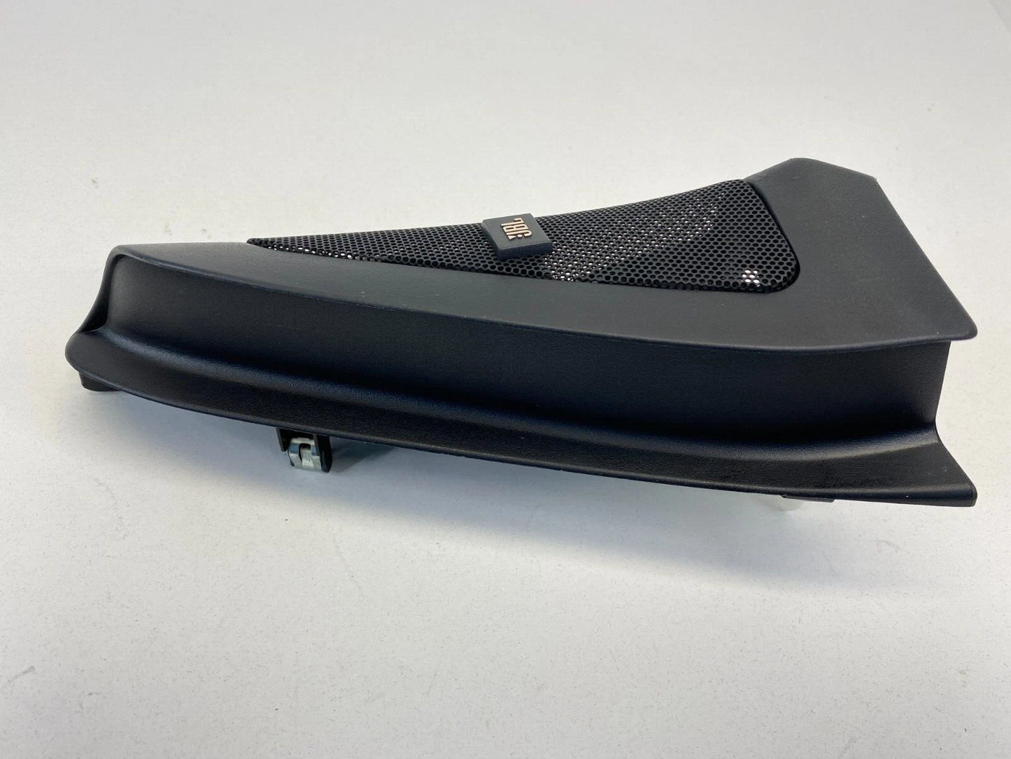 04-09 TOYOTA PRIUS PASSENGER SIDE DOOR CORNER TWEETER COVER TRIM 67491-47030 OEM