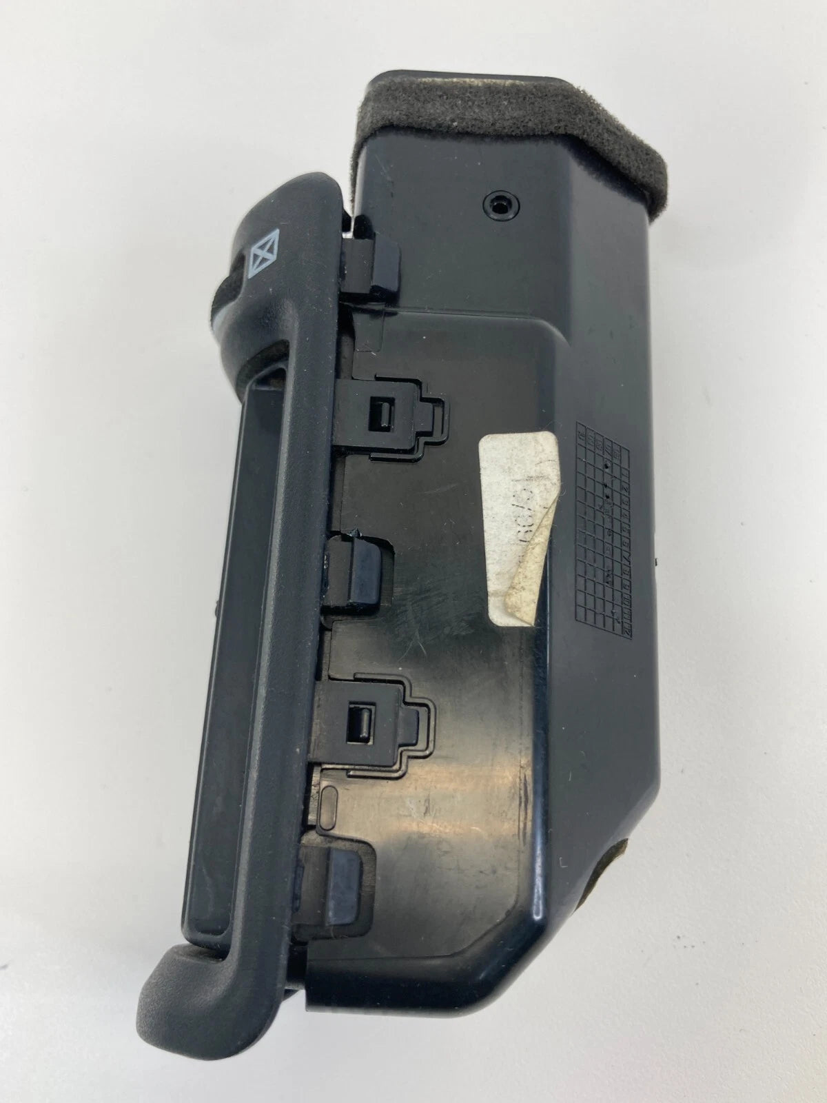2007-2009 HYUNDAI SANTA FE REAR LEFT PILLAR AC VENT DUCT OEM FACTORY U04467-3800