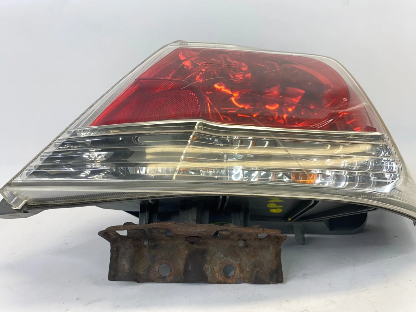2008-2012 HONDA ACCORD SEDAN RIGHT PASSENGER TAIL LIGHT TAILLIGHT TAIL LAMP