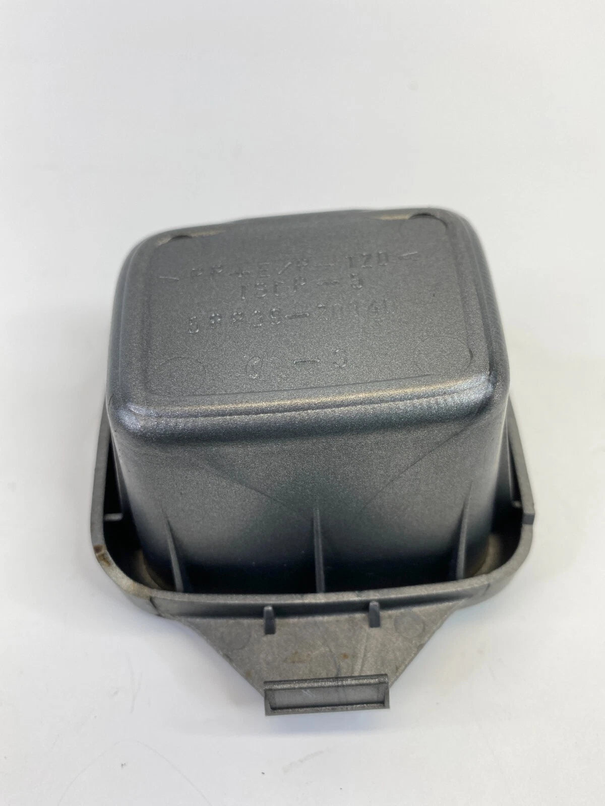 01 02 03 TOYOTA CELICA CENTER CONSOLE STORAGE TRAY CUBBY BOX 58839-20040 OEM