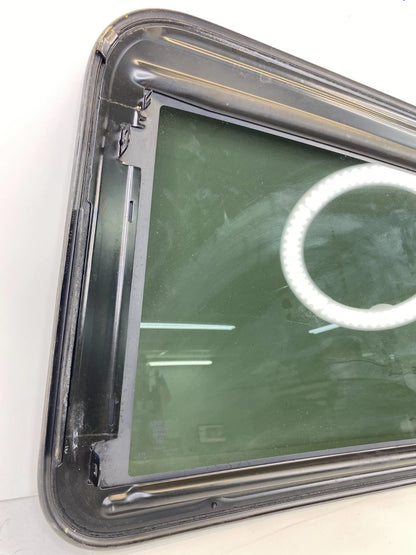 05 06 07 08 09 10 11 12 Toyota Avalon Sunroof Sun Roof Window Glass Assembly OEM
