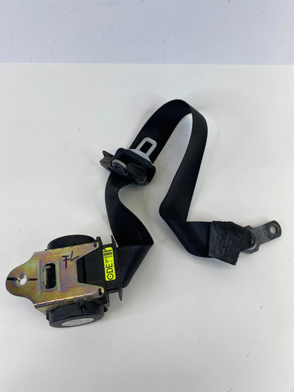 2001-2005 BMW 325I 325XI FRONT LEFT DRIVER SEAT BELT RETRACTOR 7009857 OEM