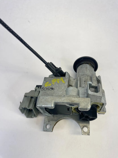 2000-2006 CHEVROLET TAHOE AT IGNITION SWITCH LOCK CYLINDER W KEY 26070075