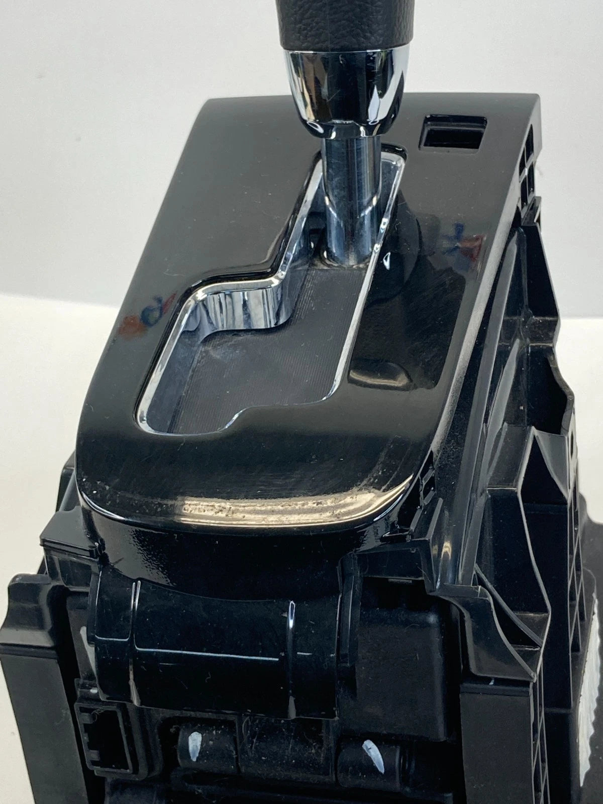 2011-2016 Chevrolet Cruze Automatic Floor Gear Shifter Lever Assembly 13576873