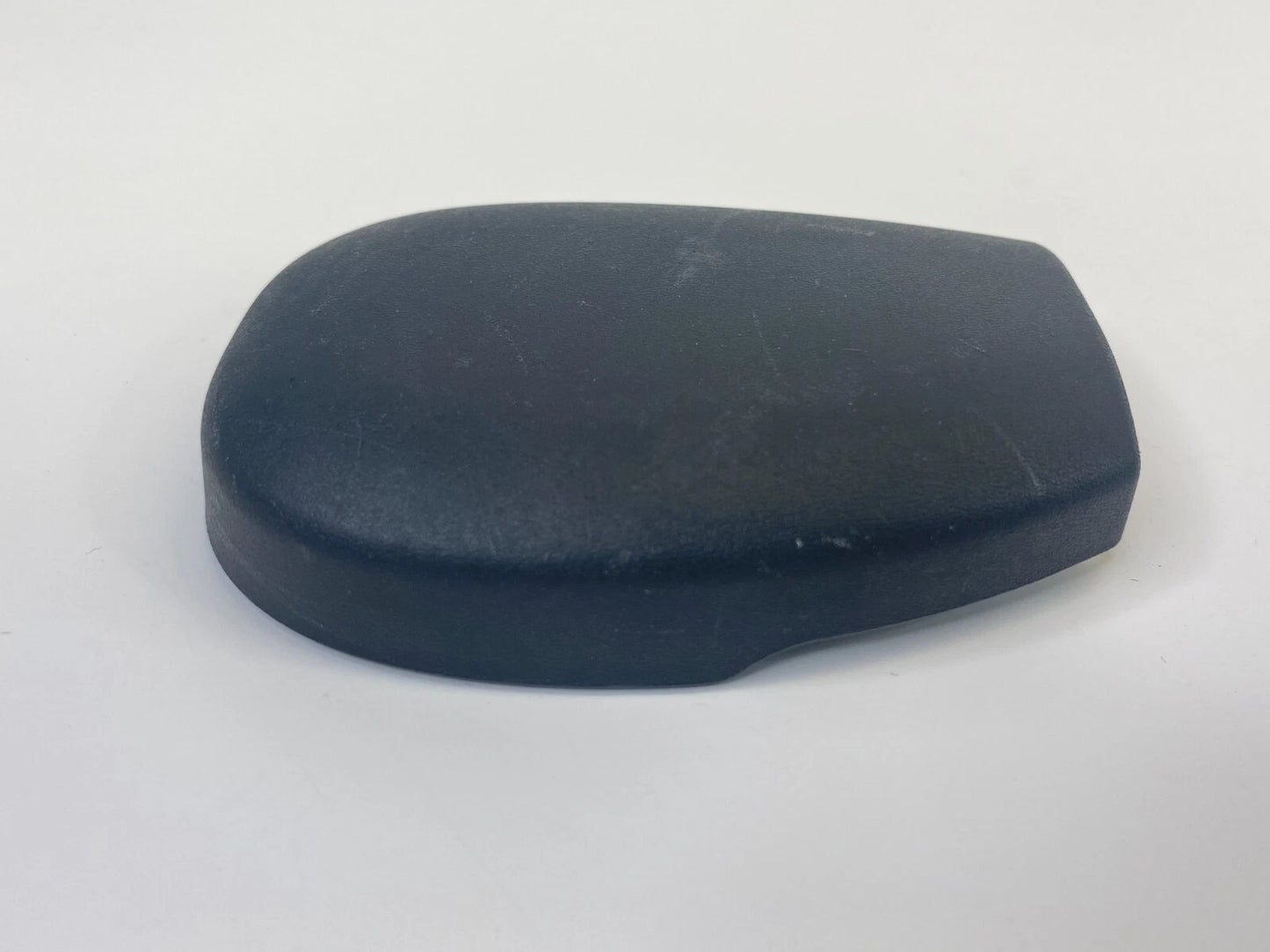 2006-2015 LEXUS IS250 FRONT RIGHT SEAT BELT ANCHOR LOWER COVER TRIM 73233-53020