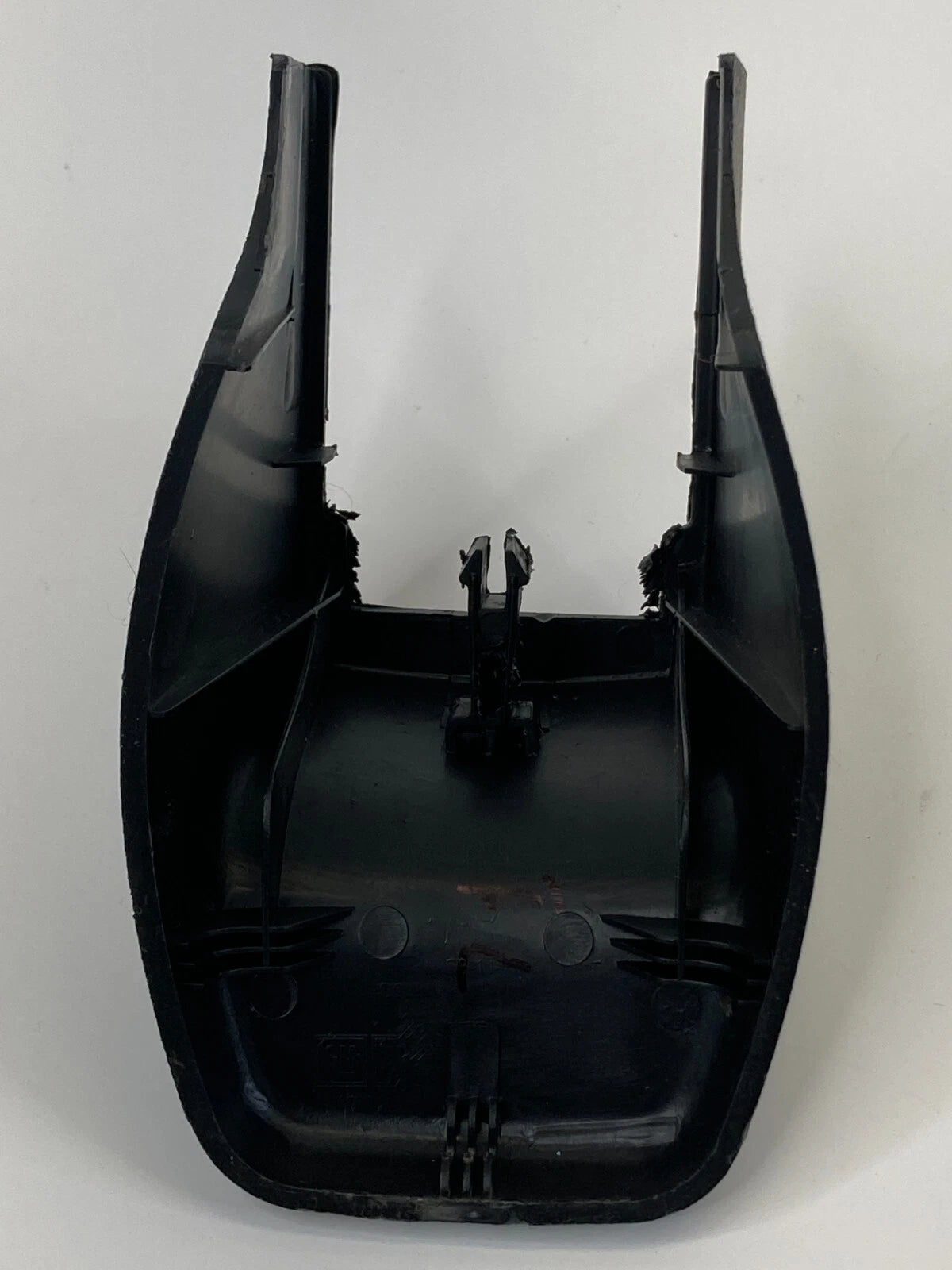 2012-2015 CHEVROLET CAPTIVA SPORT FRONT LEFT DRIVER SEAT TRACK END CAP COVER