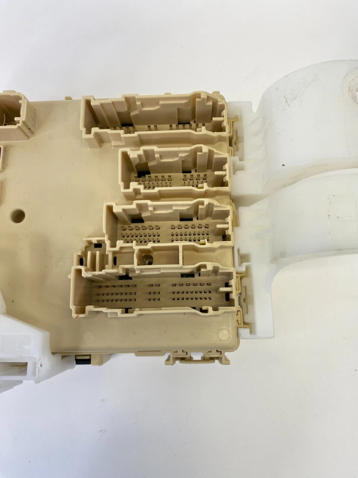 2017-2019 TOYOTA COROLLA INTERIOR FUSE BOX JUNCTION BLOCK OEM 82730-02F41