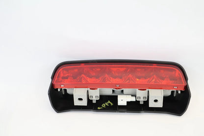 2010-2013 KIA SOUL REAR HIGH MOUNTED 3RD THIRD BRAKE LIGHT LAMP 92701-2K0 OEM
