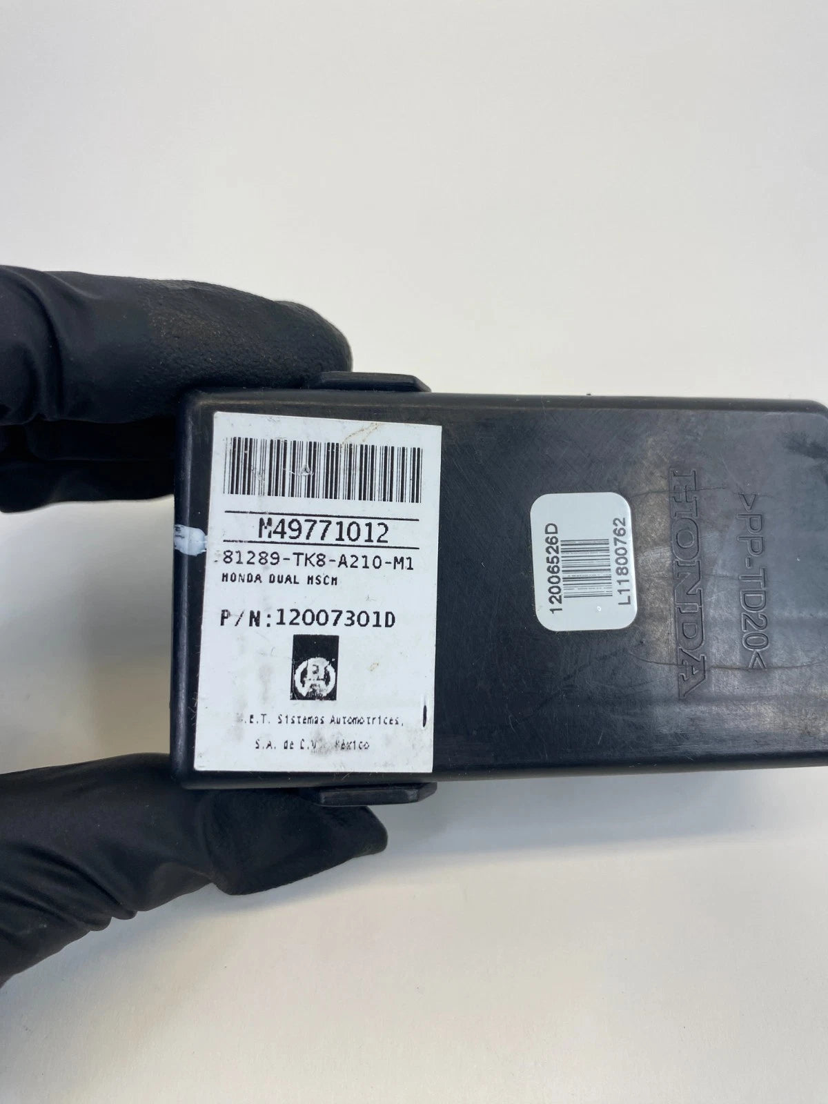 11-17 Honda Odyssey Front Right Seat Heater Control Module 81289-TK8-A210-M1 OEM