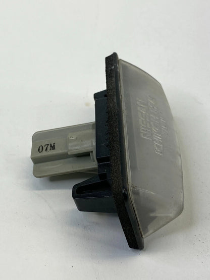 2008-2013 NISSAN ROGUE REAR TRUNK LICENSE PLATE LIGHT LAMP ASSEMBLY I090037 OEM