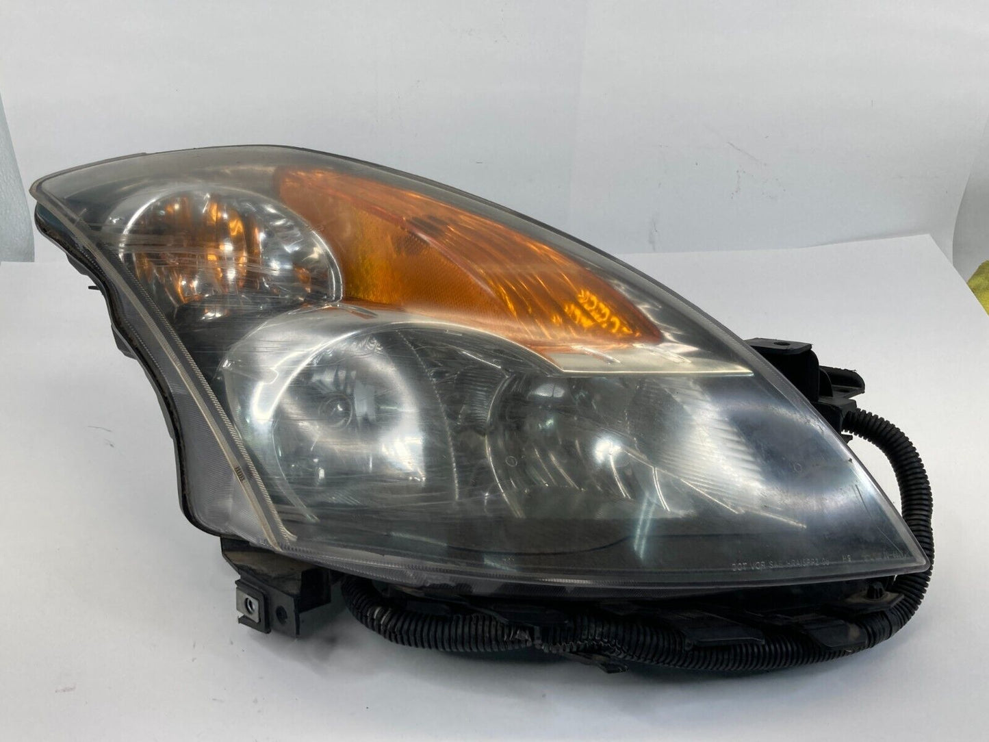 2008 2009 Nissan Altima Front Right Passenger Side Headlight Headlamp Assembly