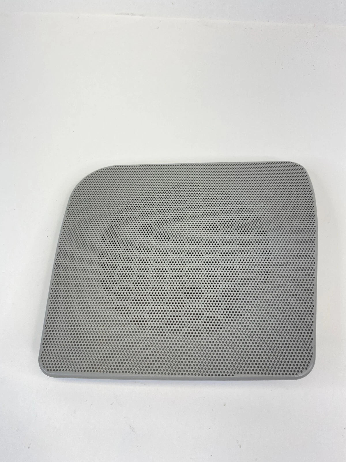 2004 2005 CADILLAC SRX SUV 4-DR REAR LEFT DOOR SPEAKER COVER GRILLE RR-LH-11081