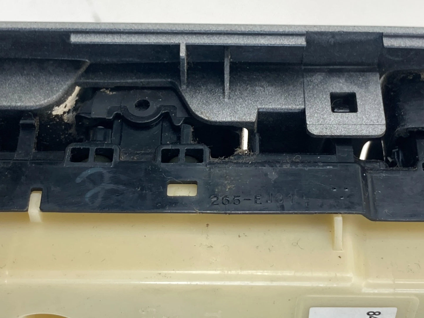 07-09 LEXUS RX350 04-06 RX330 LEFT MASTER POWER DOOR WINDOW SWITCH 84040-0E011