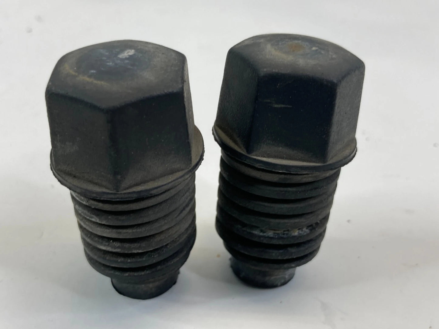 2008-2017 CHEVROLET EQUINOX FRONT HOOD RUBBER CUSHION BUFFER STOPPER BUMPER PAIR