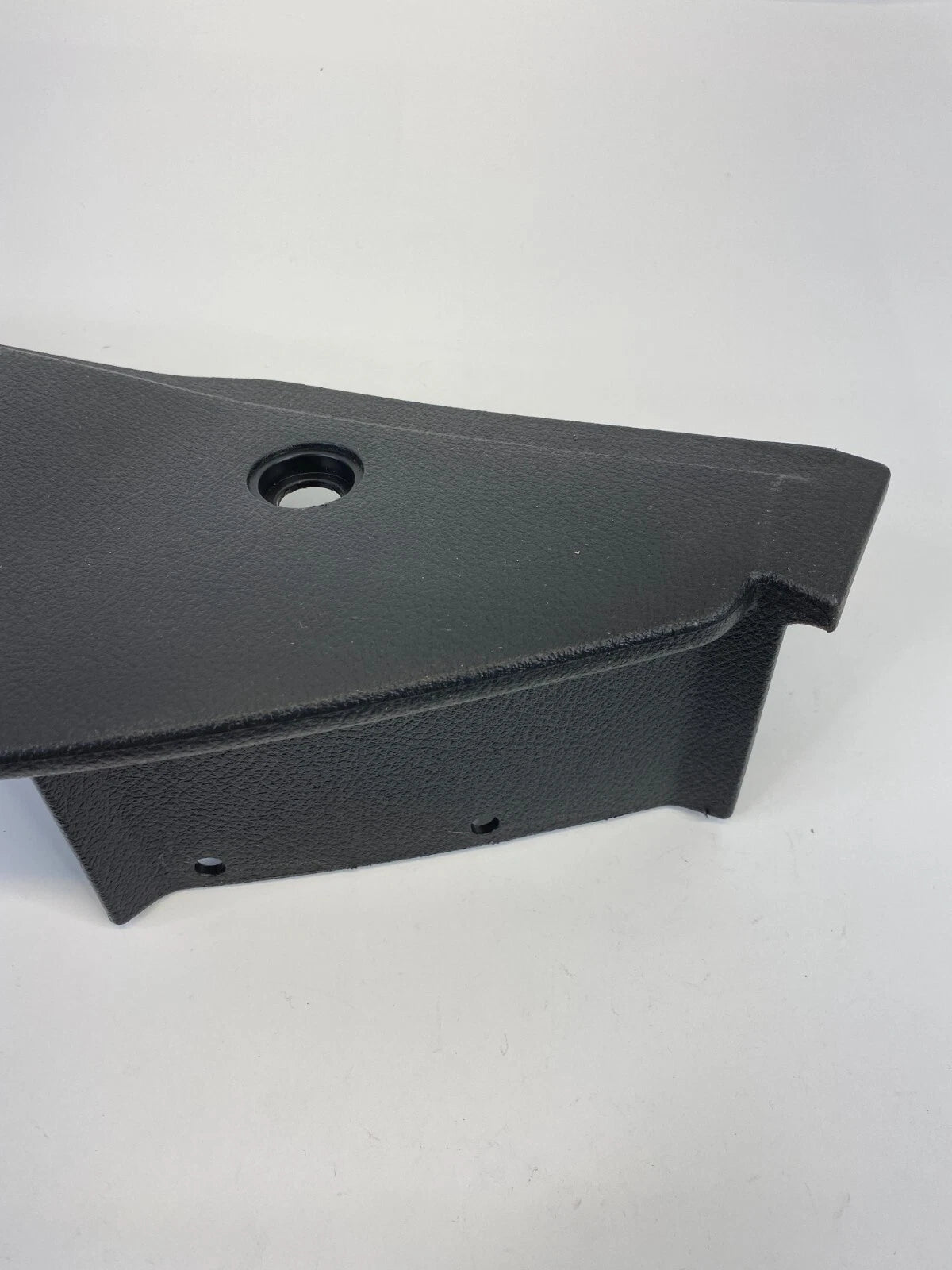 04 05 06 07 SATURN VUE DASH INSTRUMENT PANEL RIGHT END CAP COVER 22625618 OEM