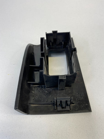 08-11 Ford Focus Rear Left Side Door Power Window Switch Bezel 8S43-54275A29