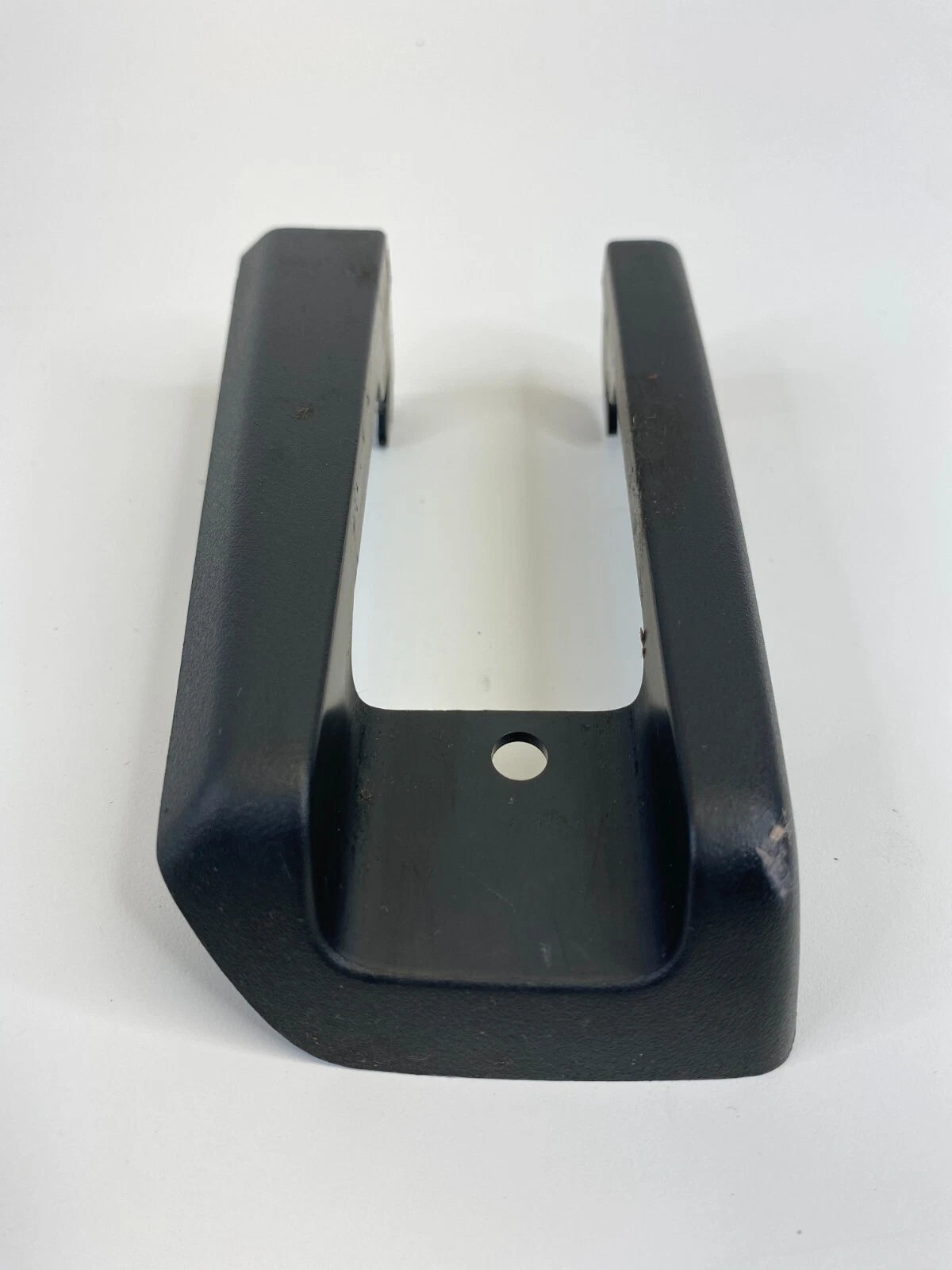 2005-2011 CADILLAC STS FRONT LEFT DRIVER SEAT TRACK END COVER L0057632 OEM