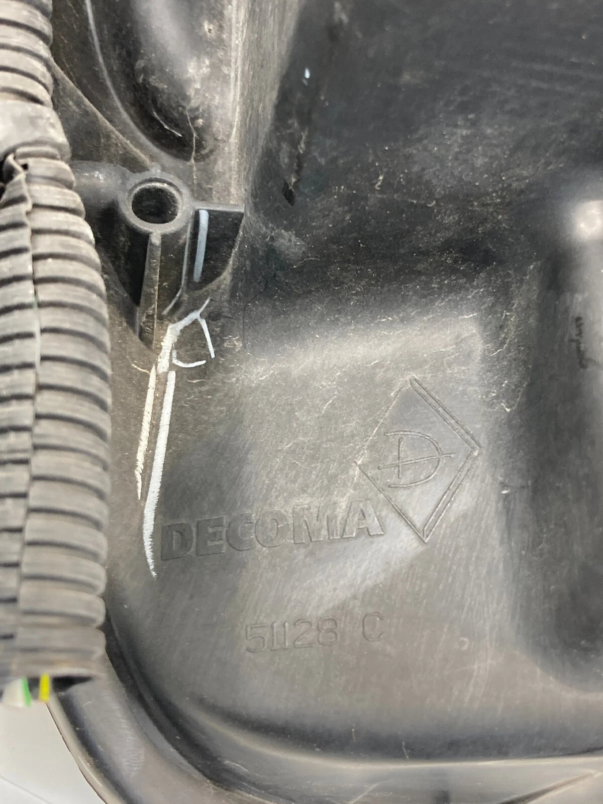 2007-2011 DODGE NITRO FRONT LEFT DRIVER SIDE HEADLIGHT HEAD LIGHT LAMP OEM