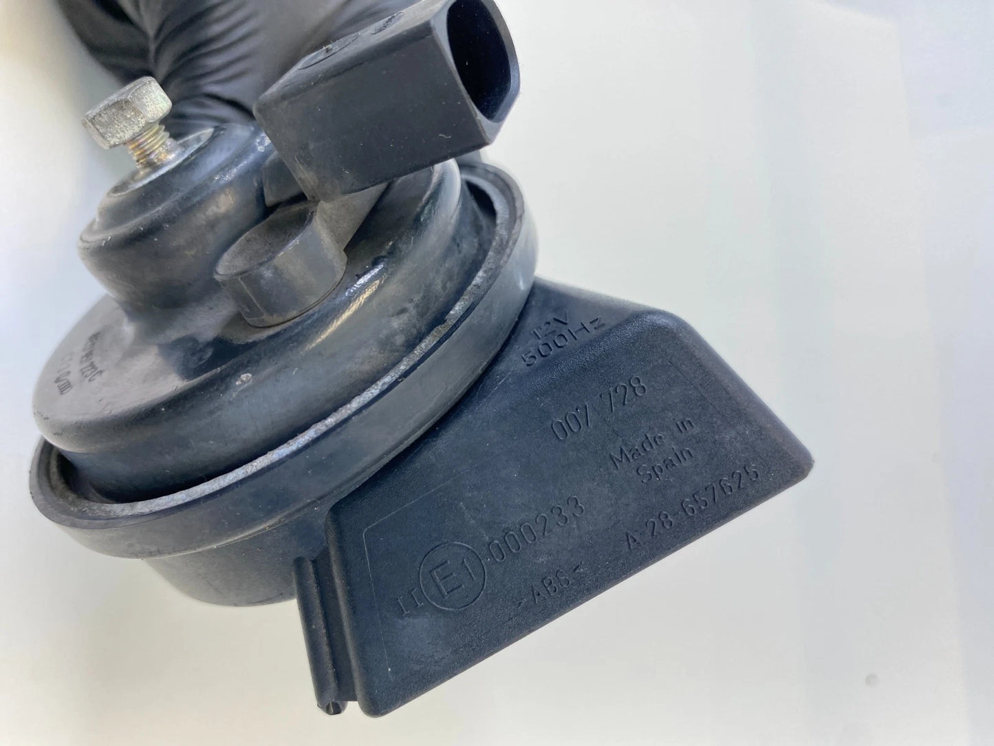 05-09 AUDI A4 QUATTRO S4 HORN HIGH NOTE TONE ALARM SIREN SIGNAL 8E0951223C OEM