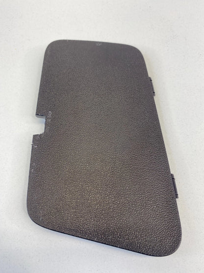 2010-2015 HYUNDAI TUCSON REAR RIGHT TAILGATE LAMP ACCESS COVER CAP 81788-2S000