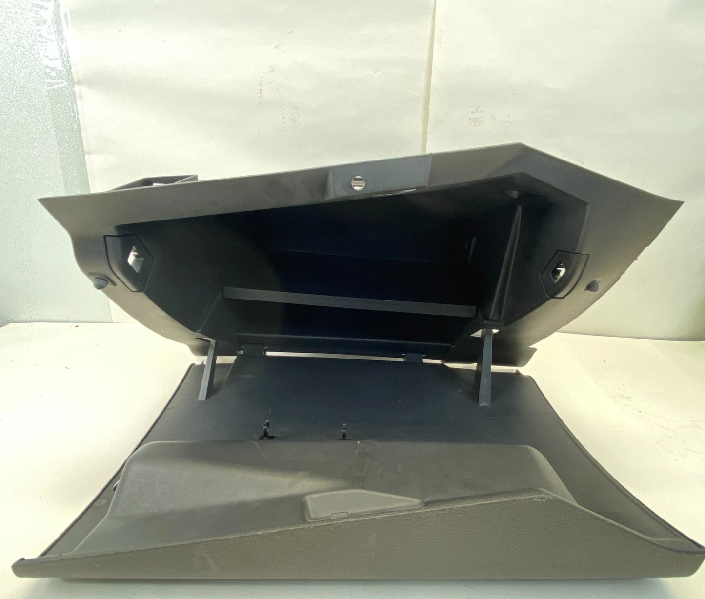 2013-2016 FORD ESCAPE DASHBOARD GLOVE BOX STORAGE ASSEMBLY CJ54-S060T10-AMW