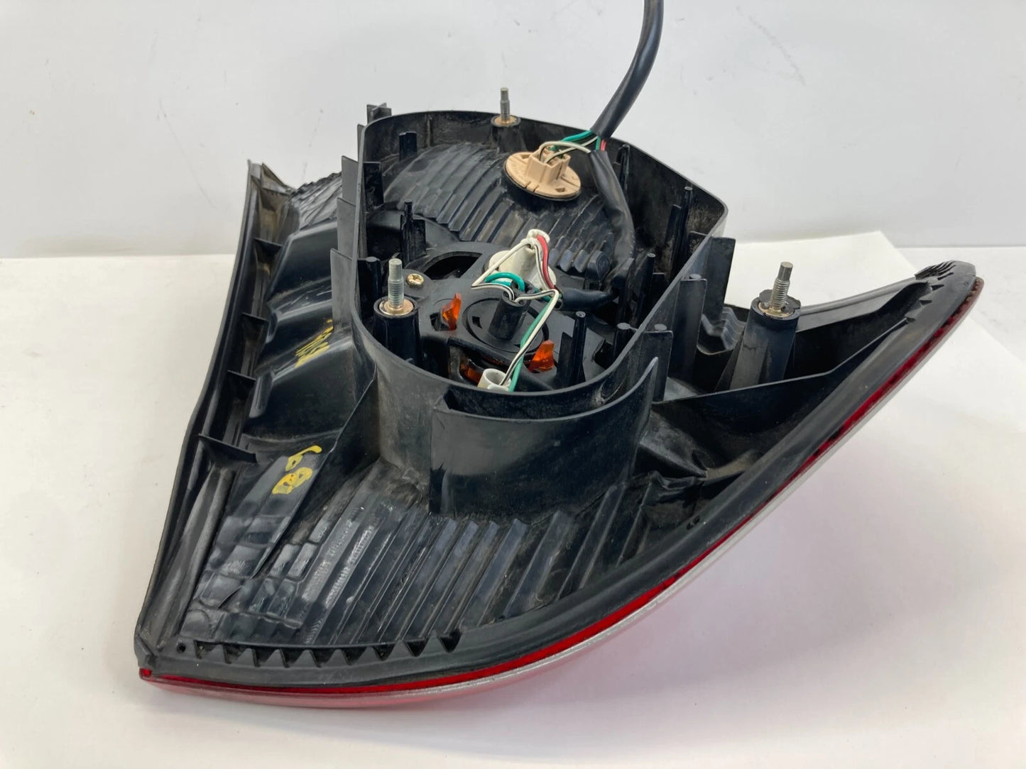 2002 2003 2004 TOYOTA CAMRY PASSENGER RIGHT SIDE TAIL LIGHT LAMP ASSEMBLY OEM