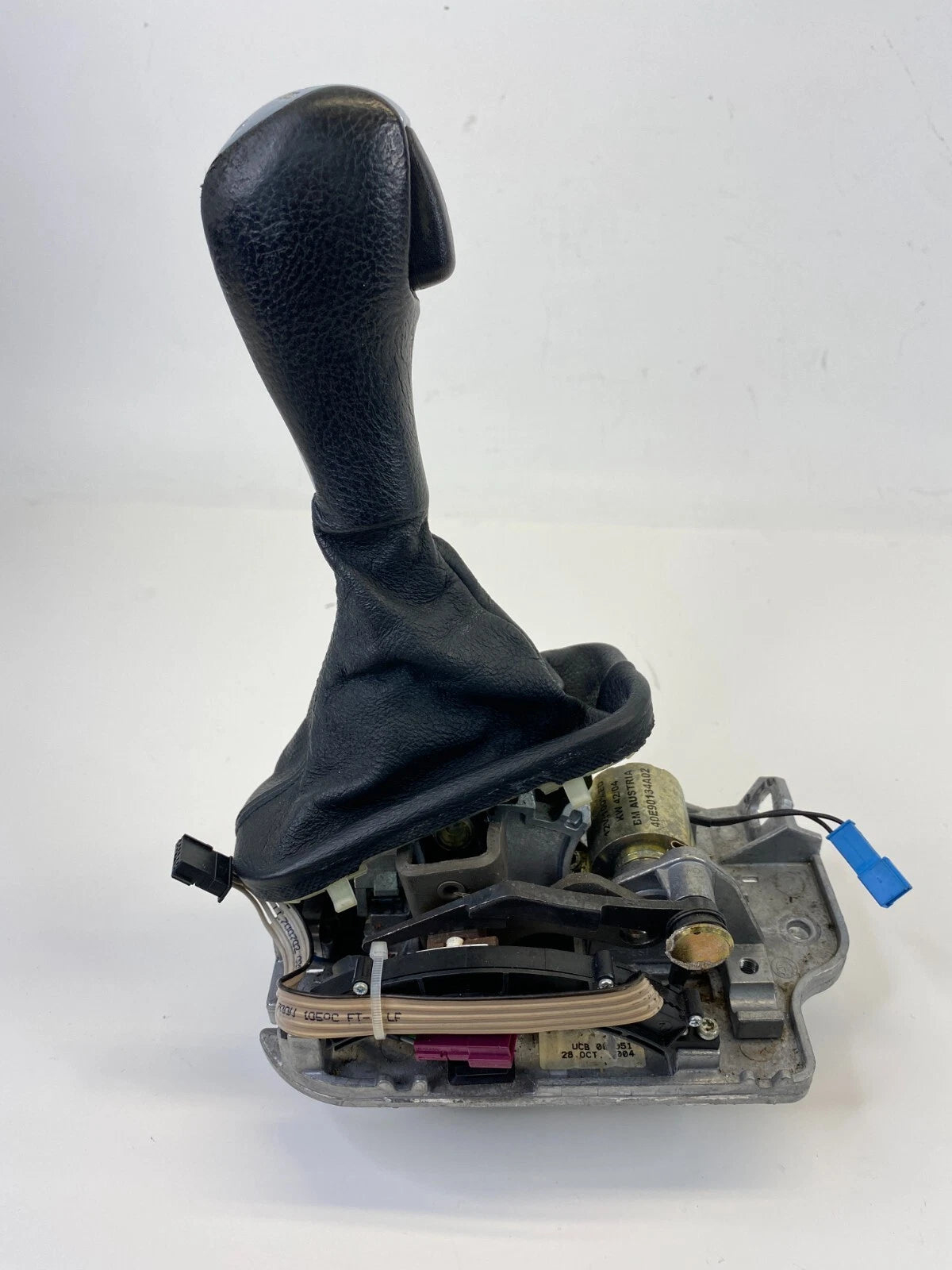 2003-2005 LAND ROVER RANGE ROVER HSE AUTOMATIC FLOOR GEAR SHIFTER LEVER HANDLE