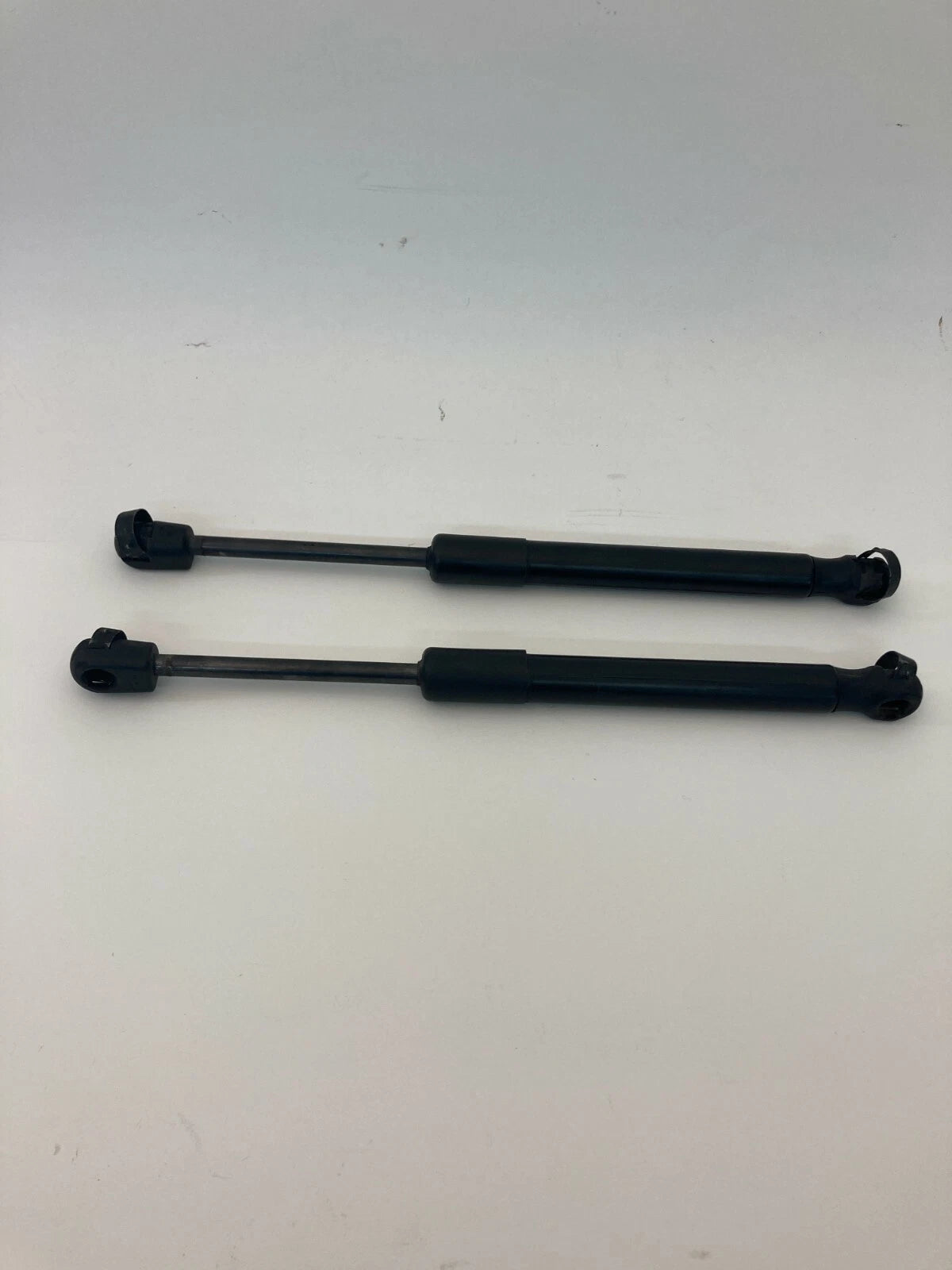 2006-2009 FORD MUSTANG REAR TAILGATE LIFTGATE SUPPORT SHOCK STRUTS PAIR