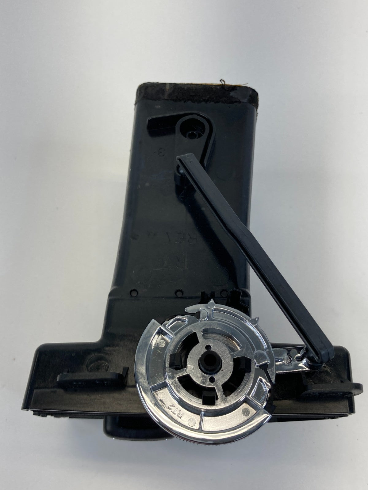 11-16 Chrysler Town & Country Right Center Dash AC Air Vent Outlet 1RB70DX9AF