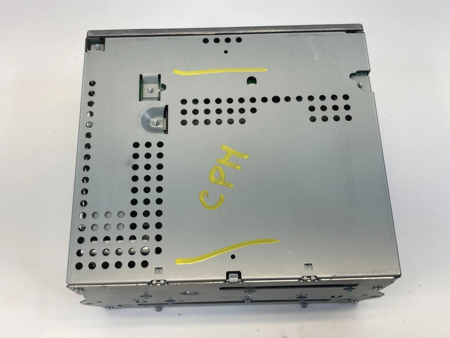 2005-2007 INFINITI G35 SEDAN AM FM 6 DISC CD PLAYER RADIO UNIT FF012025A1 OEM