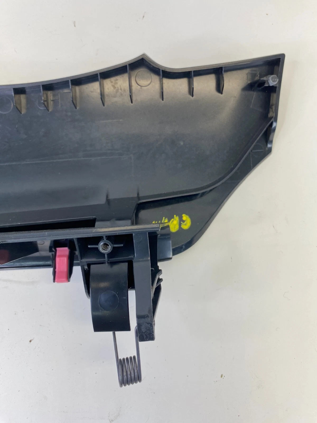 2007-2011 TOYOTA YARIS LEFT DRIVER SIDE UPPER GLOVE BOX STORAGE DOOR ASSY OEM