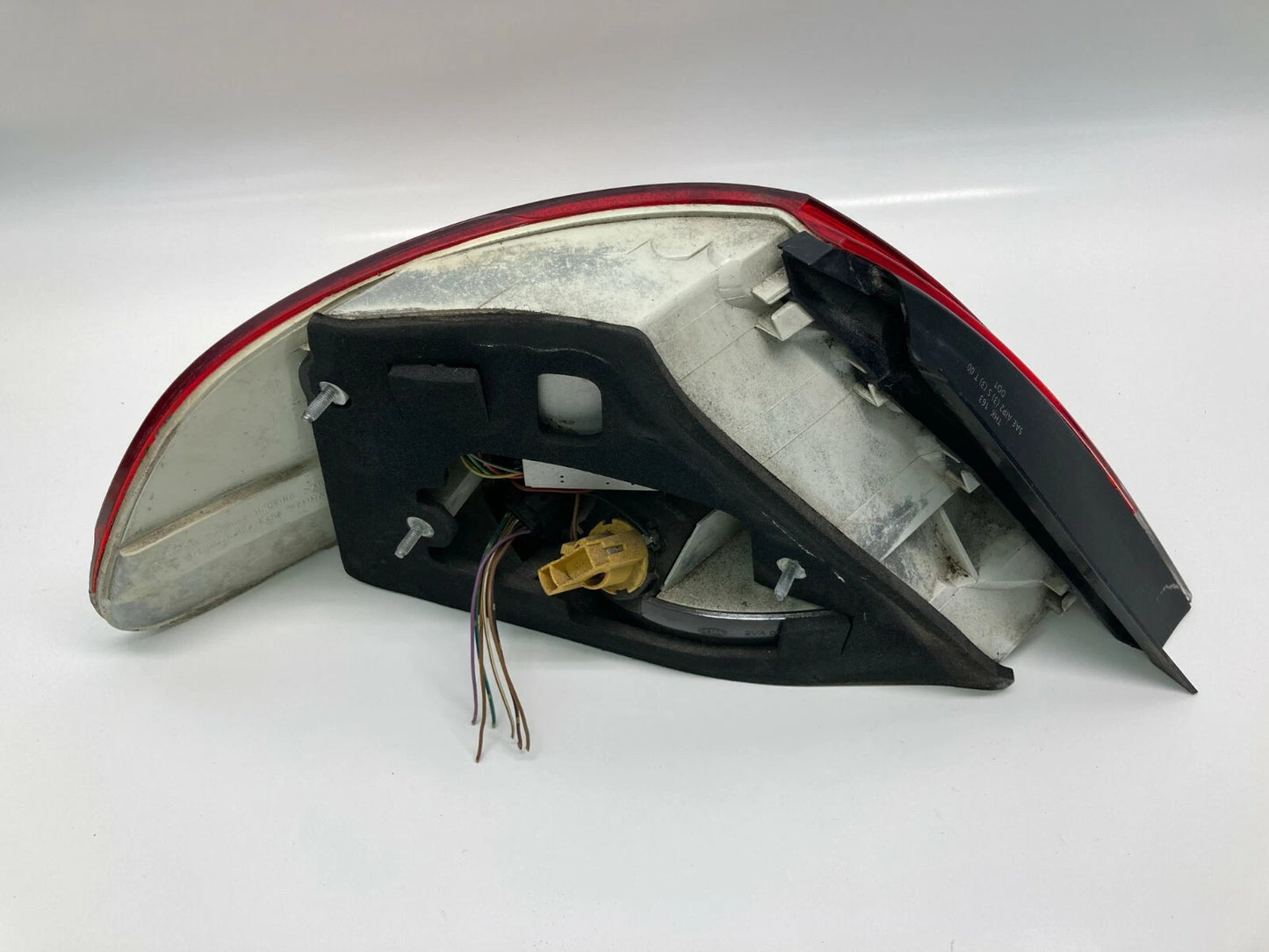 2002-2005 BMW BMW 745I REAR RIGHT PASSENGER OUTER TAILLIGHT LAMP 63217164740 OEM