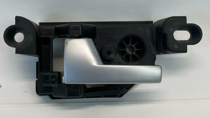05-07 FORD FREESTYLE FRONT LEFT SIDE INTERIOR DOOR HANDLE ASSEMBLY 5F937422601
