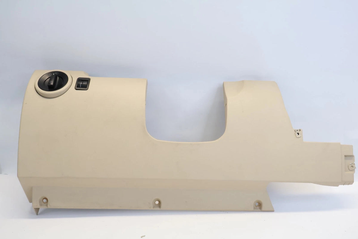 2006-2010 VOLSKWAGEN BEETLE LOWER DASH KNEE BOLSTER PANEL TRIM 1C1-858-365-C OEM