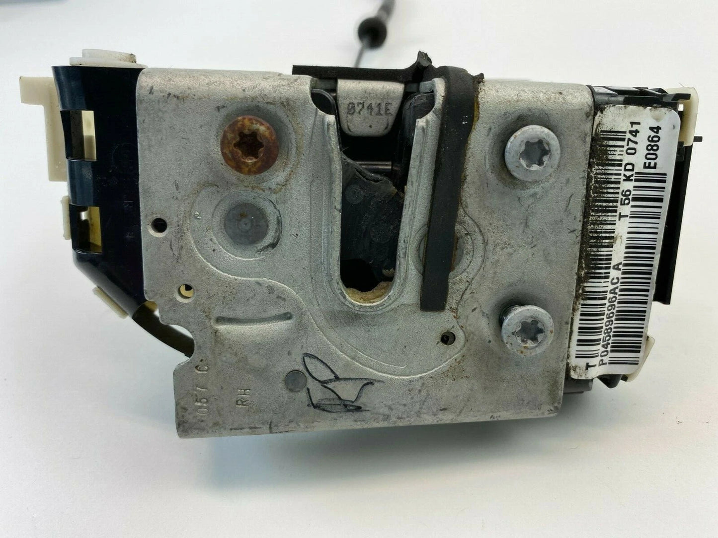 11-14 CHRYSLER 200 SEDAN REAR RIGHT BACK DOOR LOCK LATCH ACTUATOR 04589696AC OEM