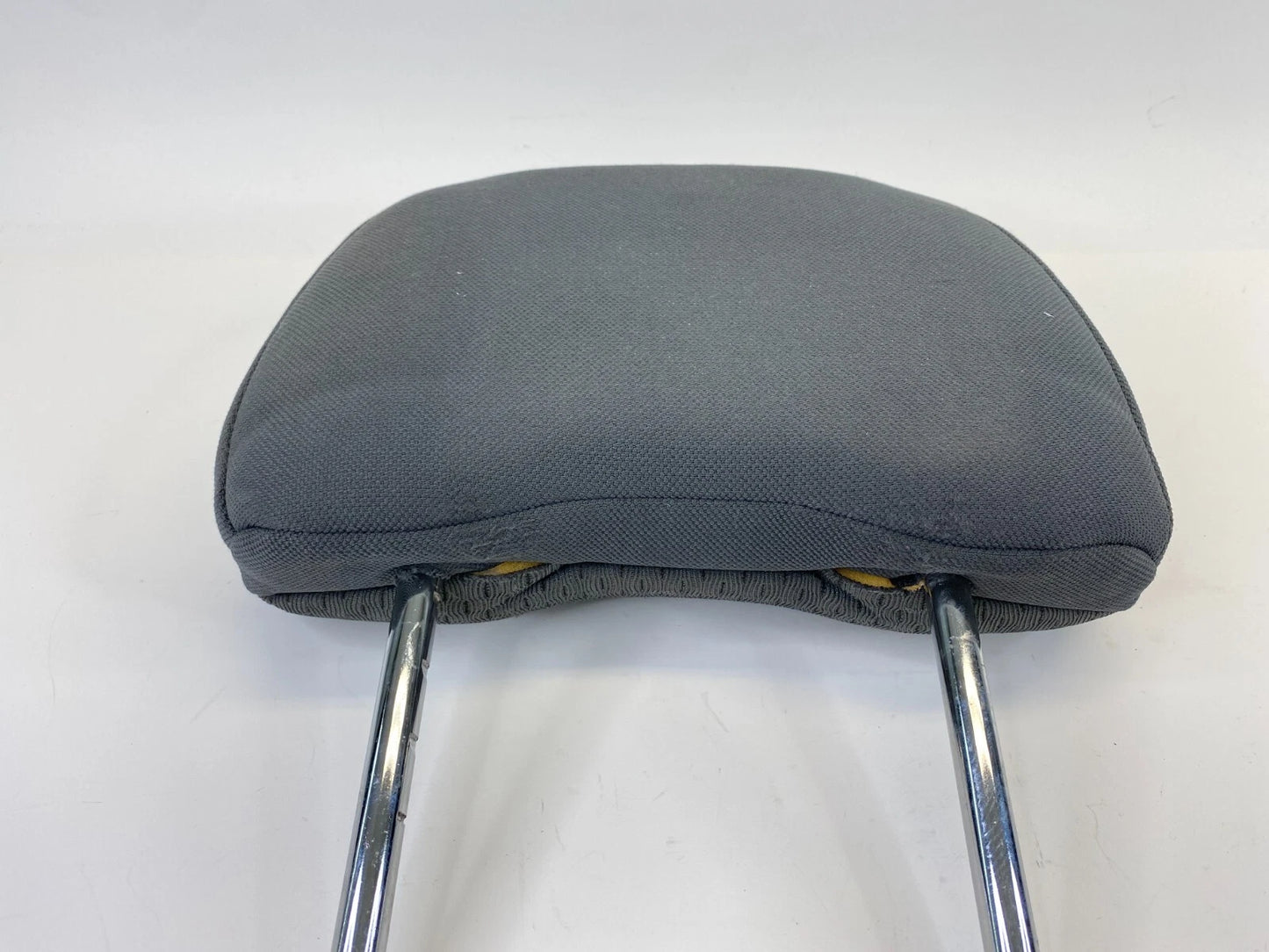 2002 2003 2004 NISSAN XTERRA RIGHT PASSENGER SIDE SEAT HEADREST HEAD REST OEM