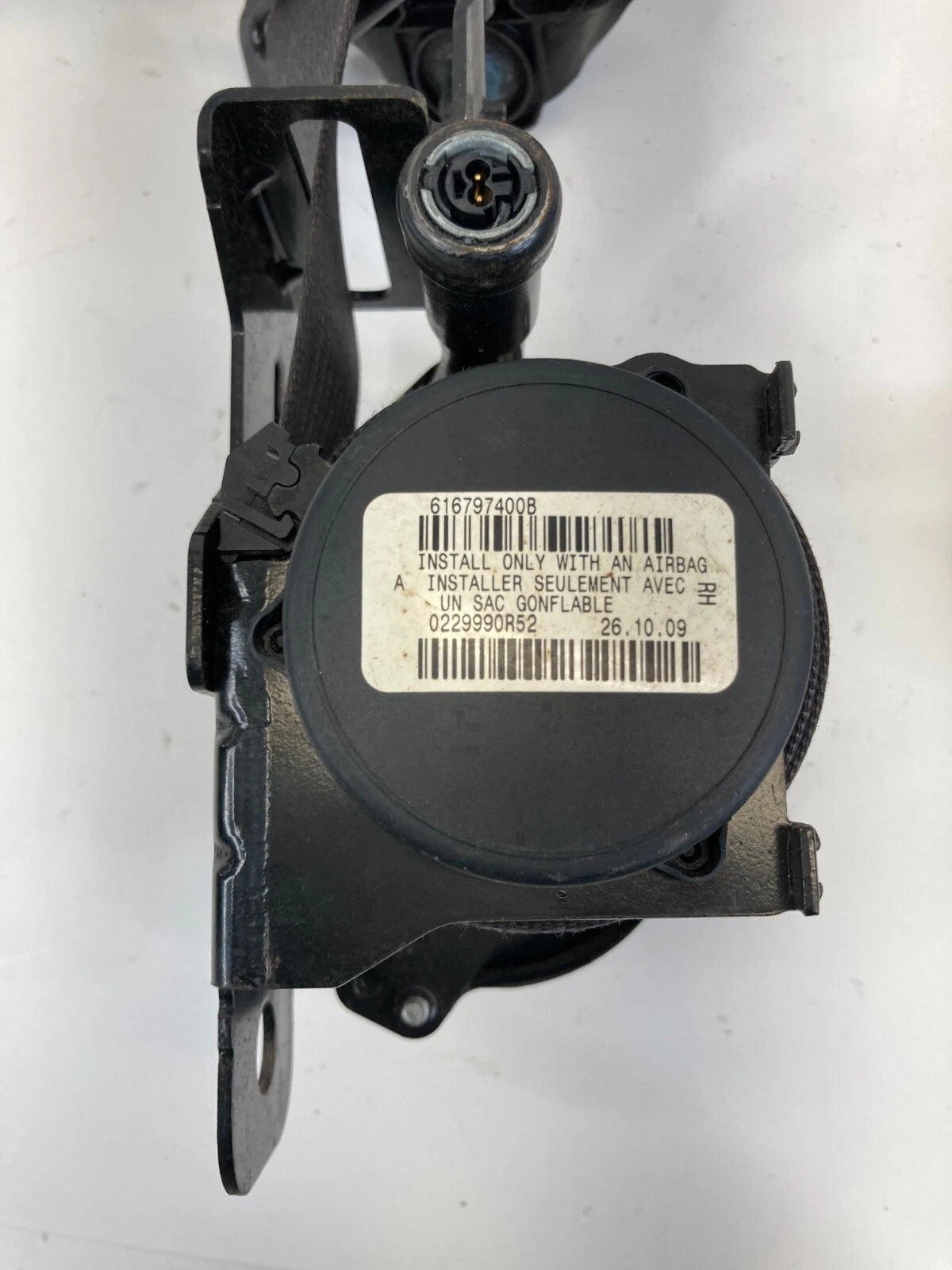 10-12 CHEVROLET TRAVERSE FRONT RIGHT PASSENGER SEAT BELT RETRACTOR PRETENSIONER