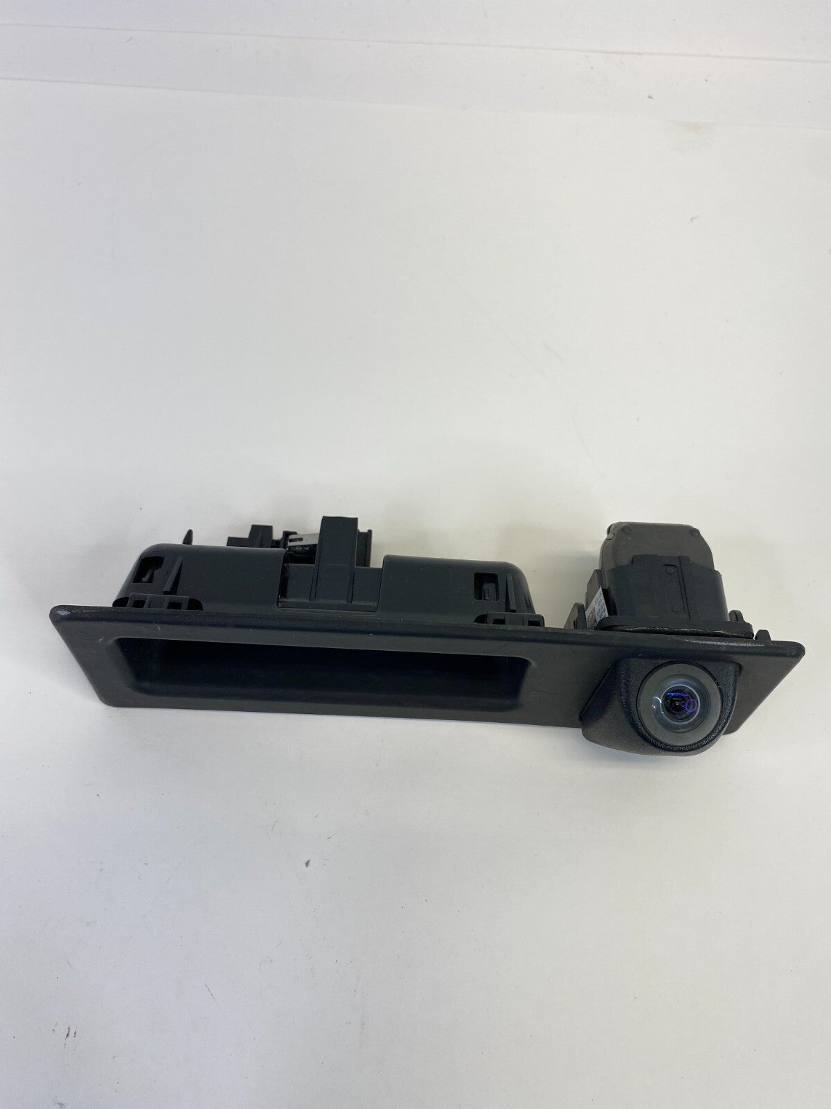 2011-2013 BMW X3 Rear Trunk Tailgate Outer Handle Switch W/ Camera 108229-10 OEM