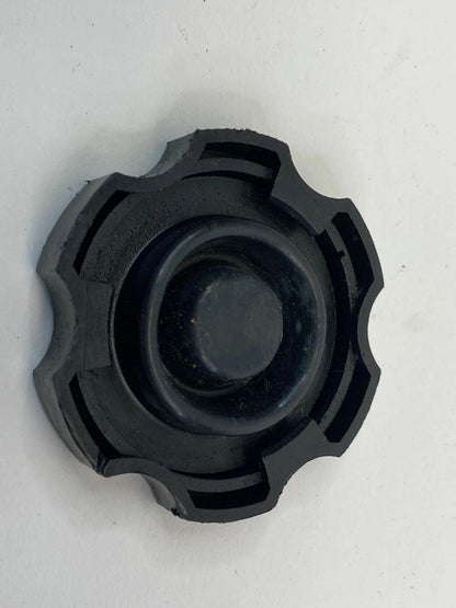 2005-2007 BUICK TERRAZA MASTER CYLINDER FLUID TANK RESERVOIR CAP COVER OEM