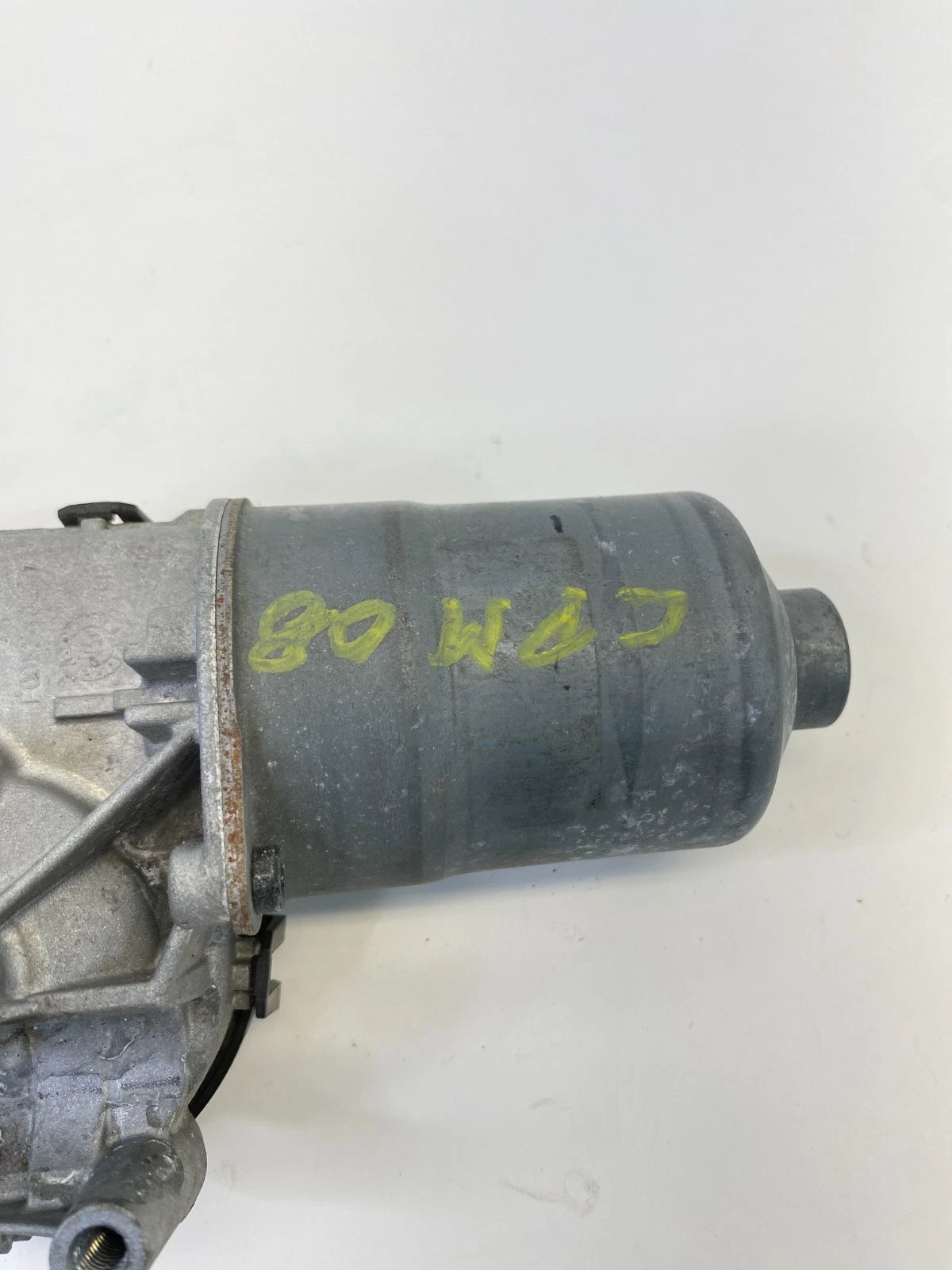 2016-2018 KIA SORENTO SUV FRONT WINDSHIELD WIPER MOTOR ASSEMBLY OEM