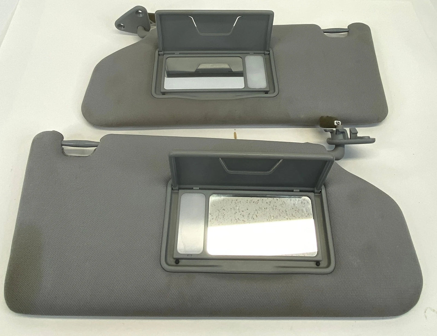 16-19 MITSUBISHI OUTLANDER SPORT LEFT RIGHT SUNVISOR SUN VISOR SET w LIGHTS OEM