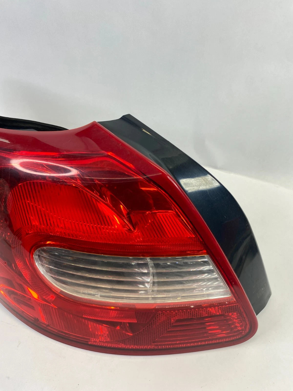 2010 2011 2012 2013 SUZUKI KIZASHI LEFT DRIVER TAILLIGHT TAIL LIGHT LAMP OEM