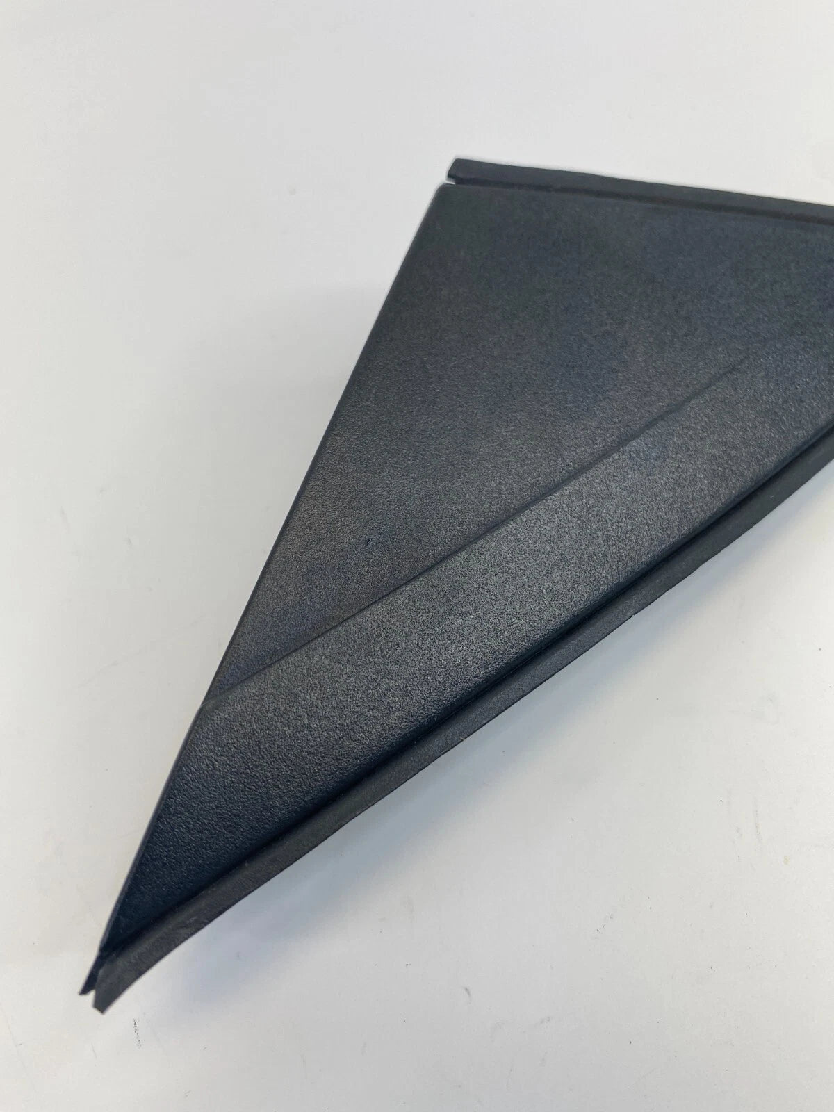 11-16 CHEVROLET CRUZE FRONT LEFT EXTERIOR SIDE VIEW APPLIQUE MOLDING 95486483