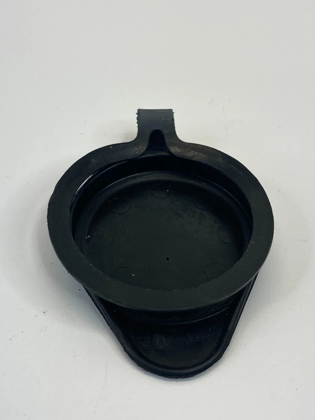 09-17 CHEVY TRAVERSE 02-14 CADILLAC ESCALADE WIPER WASHER FLUID RESERVOIR CAP