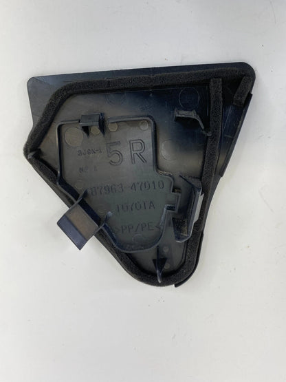 2010-2015 TOYOTA PRIUS FRONT RIGHT DOOR INNER MIRROR CORNER LOCK STRIKER COVER