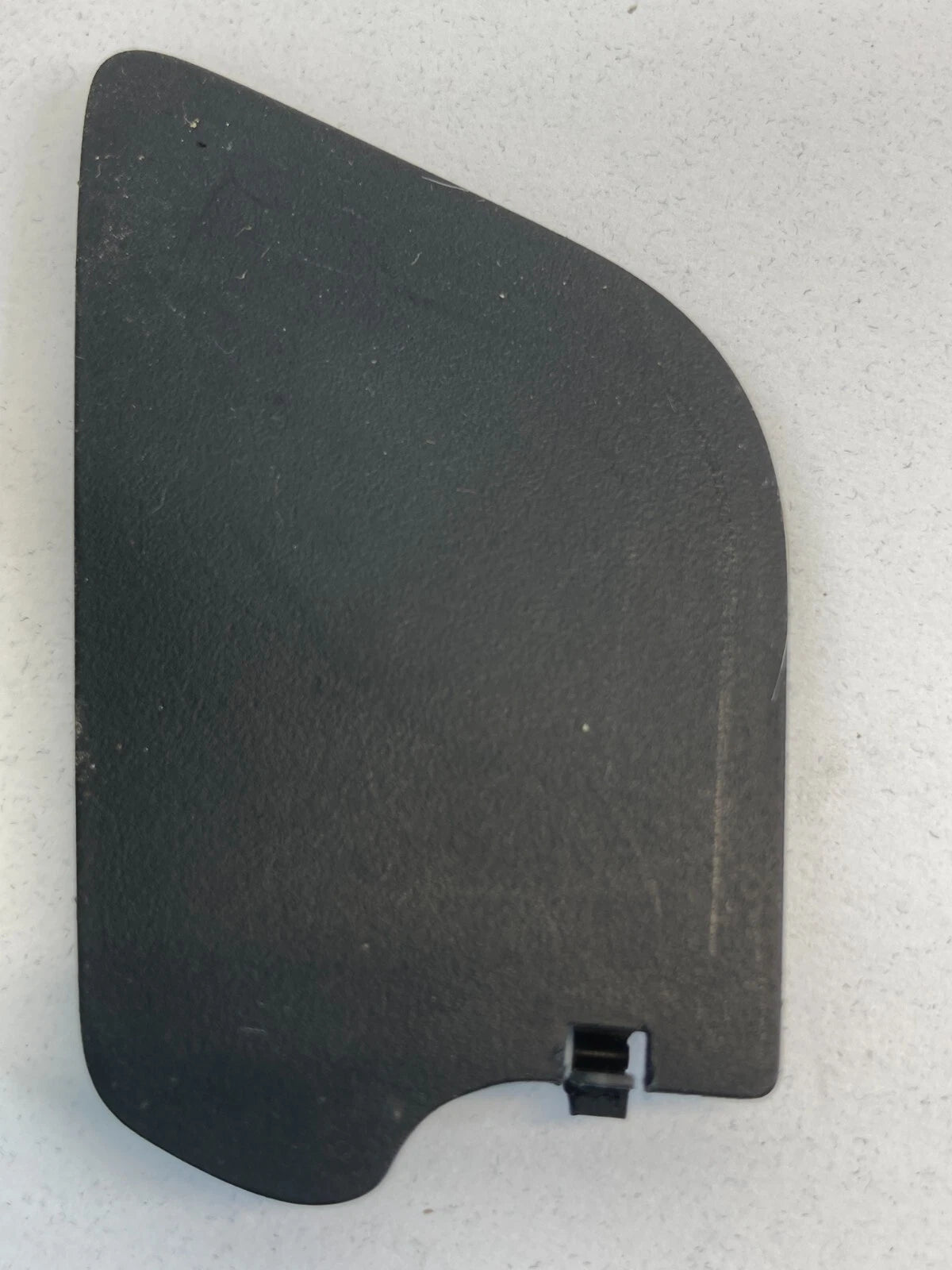 2004-2008 ACURA TL REAR LEFT DOOR INTERIOR HANDLE SCREW COVER CAP P36-25302